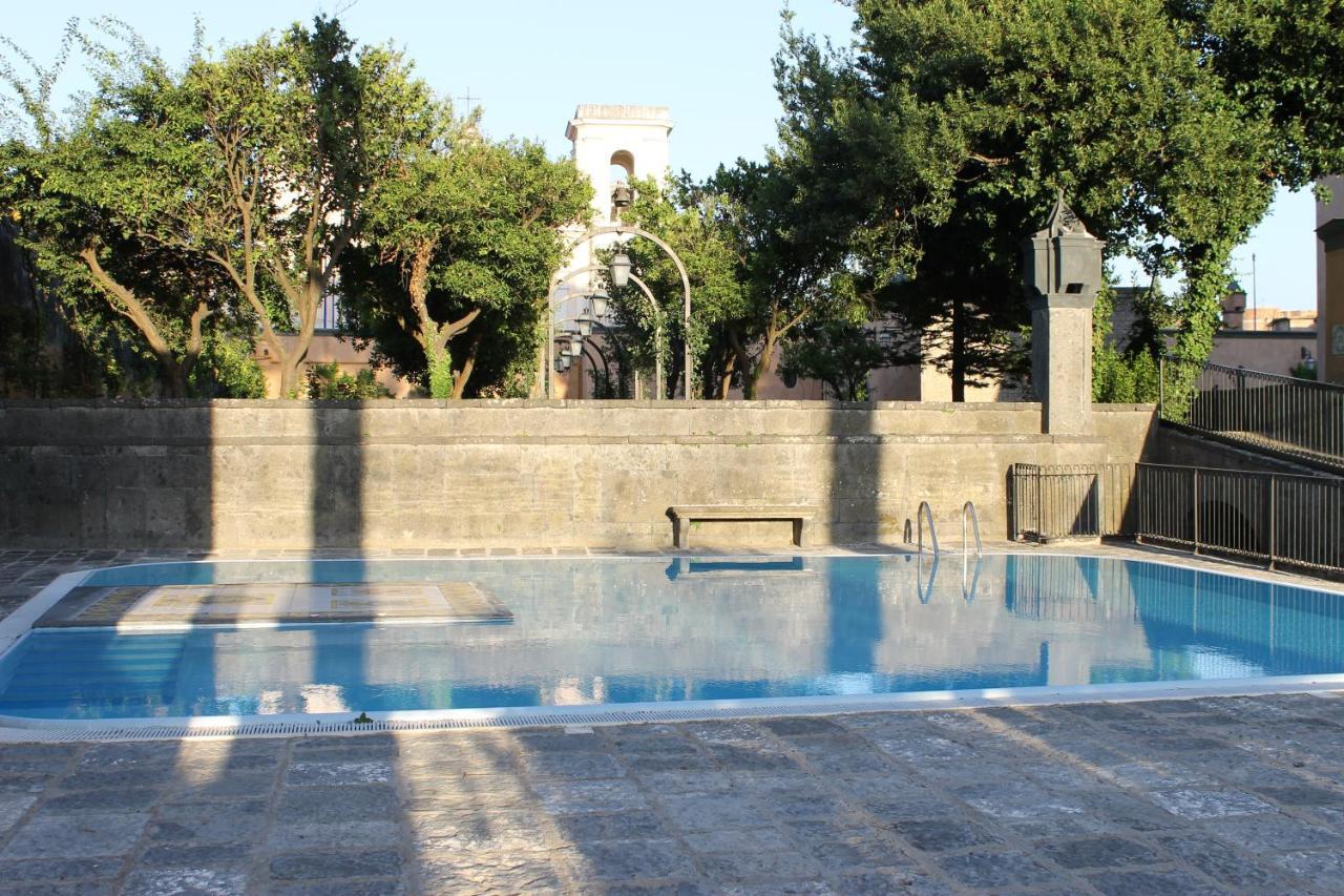 Castello Di Casapozzano Bed & Breakfast อาแวร์ซา ภายนอก รูปภาพ