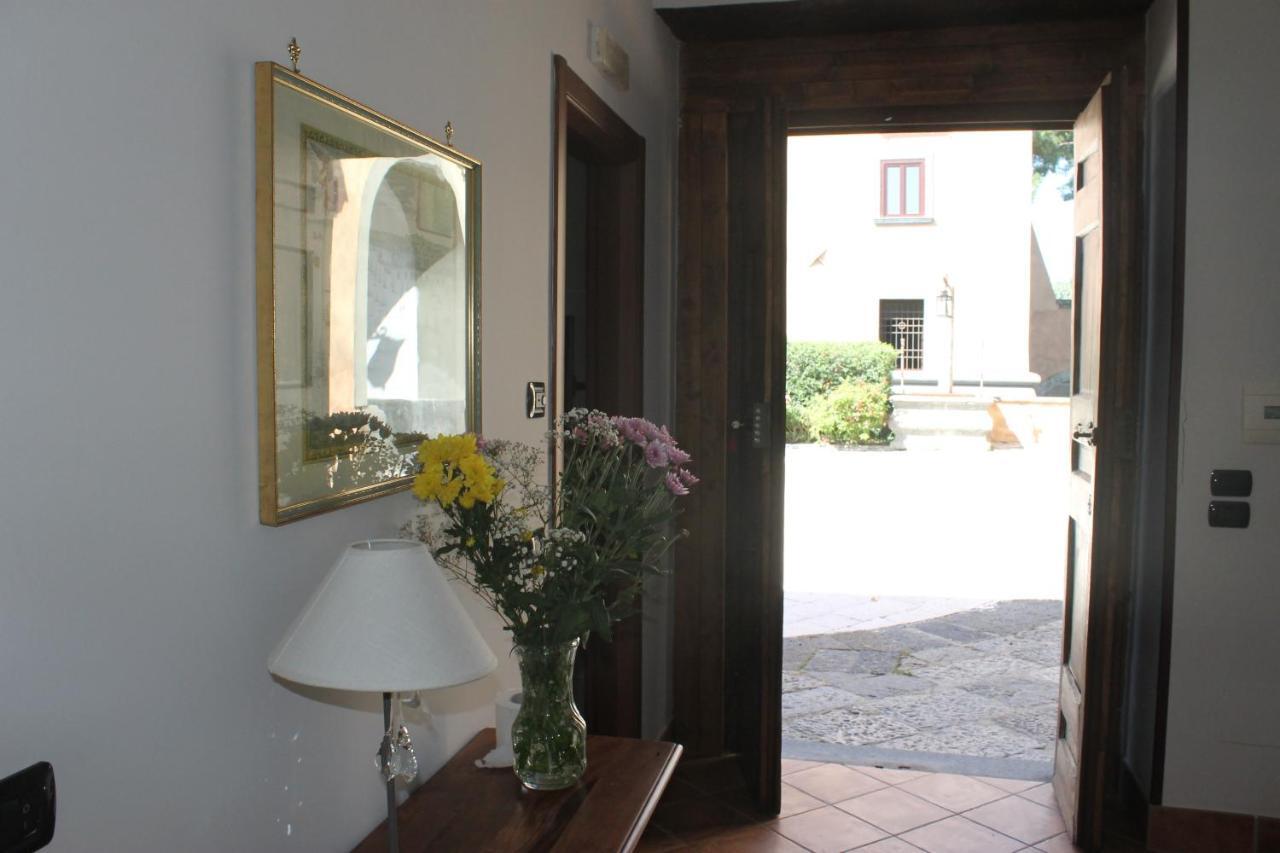 Castello Di Casapozzano Bed & Breakfast อาแวร์ซา ห้อง รูปภาพ